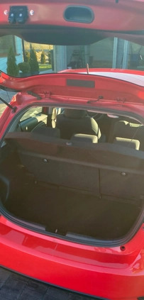 Toyota Yaris cena 40500 przebieg: 79135, rok produkcji 2019 z Częstochowa małe 121